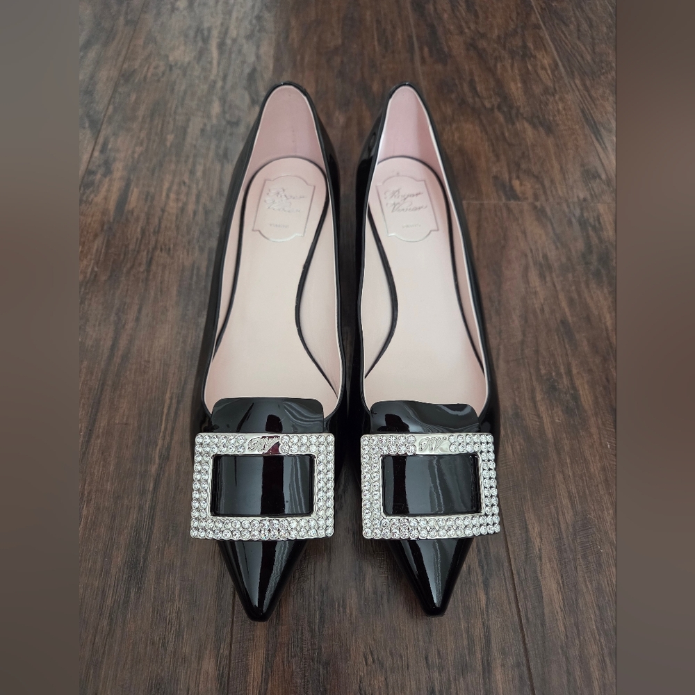 Elegant Black Patent Leather Women's Shoes with Crystal Buckle